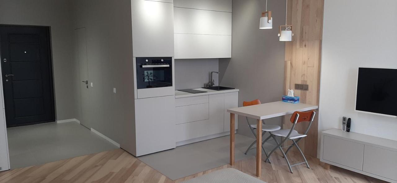 Appartement Новая Эко-Квартира У Метро Славутич à Kiev Extérieur photo