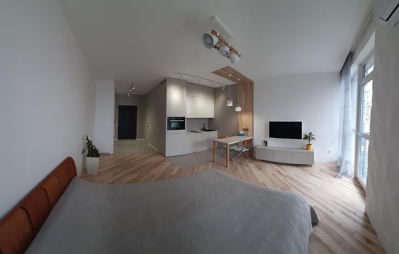 Appartement Новая Эко-Квартира У Метро Славутич à Kiev Extérieur photo